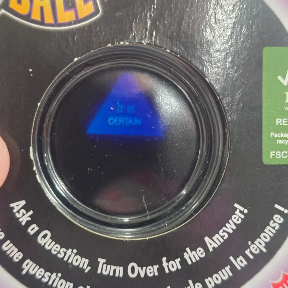 Vintage 2011 Mattel Magic 8 Ball Fortune Teller Lucky Questions Answers Toy Game
